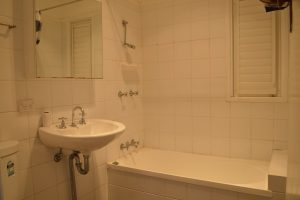 102 Earl Street, Greenslopes,