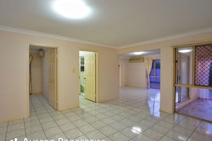 8 Gardenia Close, Stretton,