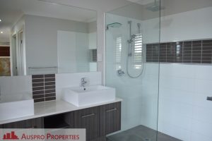 37 Parkgrove St, Birkdale, QLD 4159