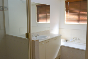 6 Shelduck Pl, Calamvale, QLD 4116 Australia