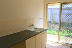 6 Shelduck Pl, Calamvale, QLD 4116 Australia
