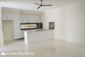 2/34 Tudor St, Mount Gravatt, QLD 4122 Australia