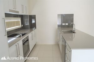 2/34 Tudor St, Mount Gravatt, QLD 4122 Australia