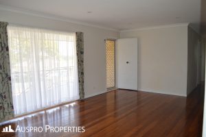 37 Cresthaven Drive, Mansfield, QLD 4122 Australia