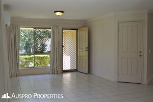 1/8 Hialeah Close, Helensvale, QLD 4212 Australia