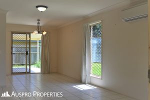 1/8 Hialeah Close, Helensvale, QLD 4212 Australia