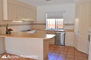 12 Sungold Place, Runcorn, QLD 4113 Australia