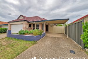 10 Agostino Cl, Doolandella, QLD 4077 Australia
