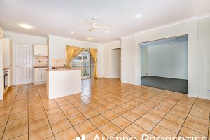 10 Agostino Cl, Doolandella, QLD 4077 Australia