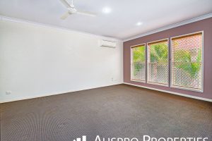 10 Agostino Cl, Doolandella, QLD 4077 Australia