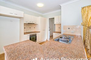 10 Agostino Cl, Doolandella, QLD 4077 Australia