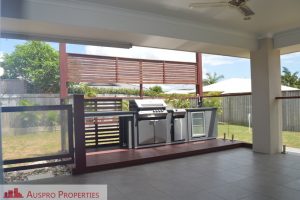 37 Parkgrove St, Birkdale, QLD 4159 Australia