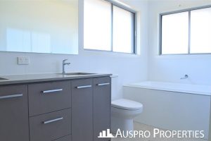 92 Ascent St, Rochedale, QLD 4123 Australia