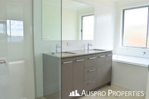 92 Ascent St, Rochedale, QLD 4123 Australia
