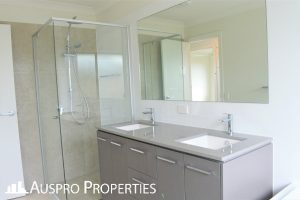 92 Ascent St, Rochedale, QLD 4123 Australia
