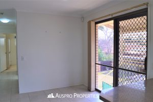 398 Warrigal Rd, Eight Mile Plains, QLD 4113 Australia