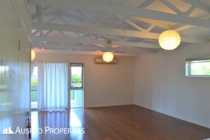 18 Firthshire St, Mansfield, QLD 4122 Australia