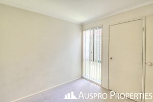 8 Benbek Cct, Sunnybank Hills, QLD 4109 Australia