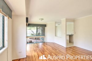 8 Benbek Cct, Sunnybank Hills, QLD 4109 Australia