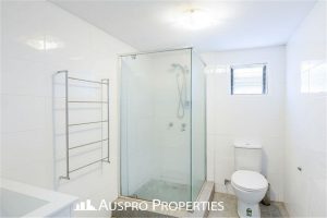 37 Everett St, UPPER MOUNT GRAVATT, QLD 4122 Australia