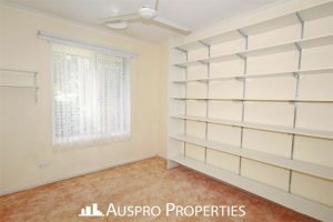2 Bultarra St, Runcorn, QLD 4113 Australia