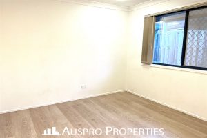 14 Mapelton Cct, PARKINSON, QLD 4115 Australia