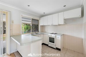 32 Furzer street, BROWNS PLAINS, QLD 4118 Australia