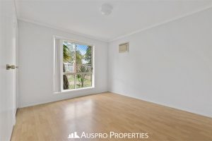 32 Furzer street, BROWNS PLAINS, QLD 4118 Australia