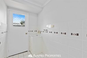 32 Furzer street, BROWNS PLAINS, QLD 4118 Australia