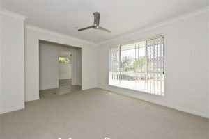 6 Louise Court, EAGLEBY, QLD 4207 Australia