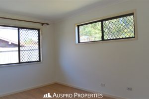 329 Gowan Road, SUNNYBANK HILLS, QLD 4109 Australia