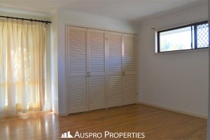 329 Gowan Road, SUNNYBANK HILLS, QLD 4109 Australia