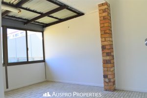 329 Gowan Road, SUNNYBANK HILLS, QLD 4109 Australia