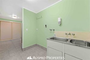 42 McGill Street, BASIN POCKET, QLD 4305 Australia