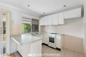32 Furzer street, BROWNS PLAINS, QLD 4118 Australia