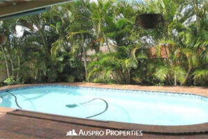 17 Kurru Street, EIGHT MILE PLAINS, QLD 4113 Australia