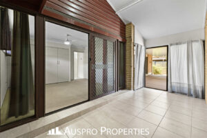 50 Greenmeadow Rd, MANSFIELD, QLD 4122 Australia