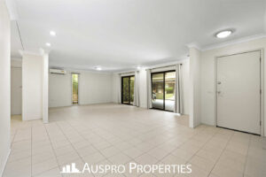 50 Greenmeadow Rd, MANSFIELD, QLD 4122 Australia