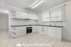 50 Greenmeadow Rd, MANSFIELD, QLD 4122 Australia