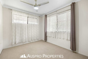 50 Greenmeadow Rd, MANSFIELD, QLD 4122 Australia