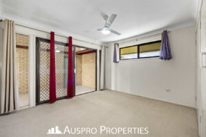 50 Greenmeadow Rd, MANSFIELD, QLD 4122 Australia