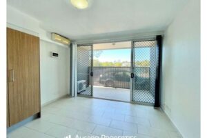 1/25 Park Road, YERONGA, QLD 4104 Australia