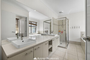 30 Platypus Circuit, ROCHEDALE, QLD 4123 Australia