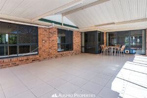43 Khandalla Street, UPPER MOUNT GRAVATT, QLD 4122 Australia