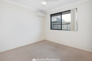 43 Khandalla Street, UPPER MOUNT GRAVATT, QLD 4122 Australia