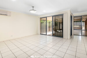 43 Khandalla Street, UPPER MOUNT GRAVATT, QLD 4122 Australia
