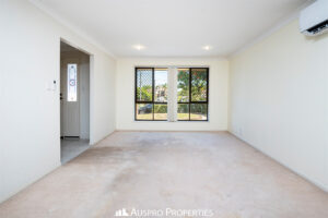 43 Khandalla Street, UPPER MOUNT GRAVATT, QLD 4122 Australia