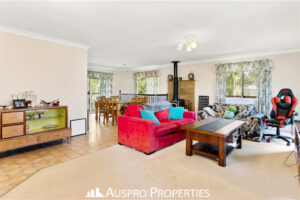 43-45 Country Court, PARK RIDGE, QLD 4125 Australia