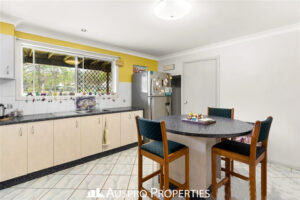 43-45 Country Court, PARK RIDGE, QLD 4125 Australia