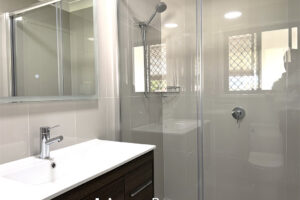 32 Cummin Street, WISHART, QLD 4122 Australia